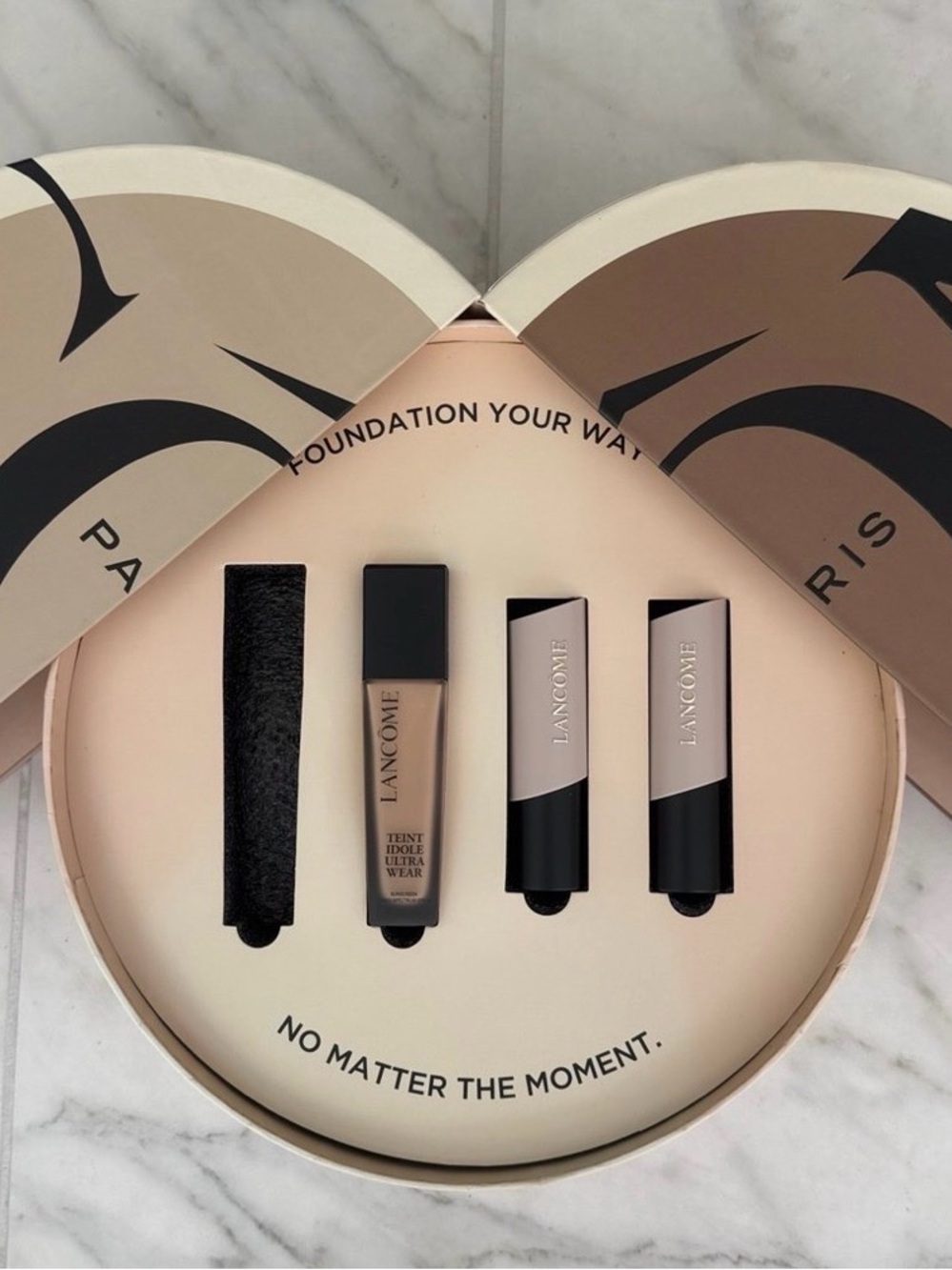 Lancome Teint Idole Ultra Wear Foundation PR Box Set with Waffle Pouch - New